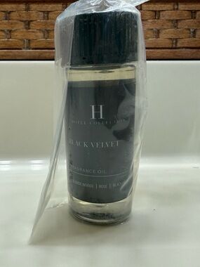 Hotel Collection Black Velvet Pro Pod